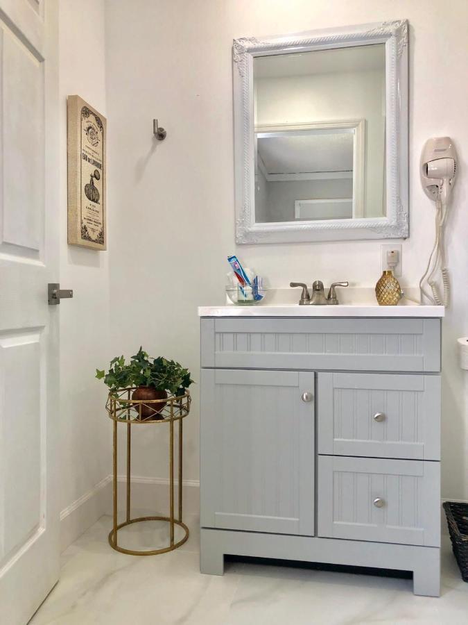 Sunny And Charming Suite Next To Mia Маями Екстериор снимка
