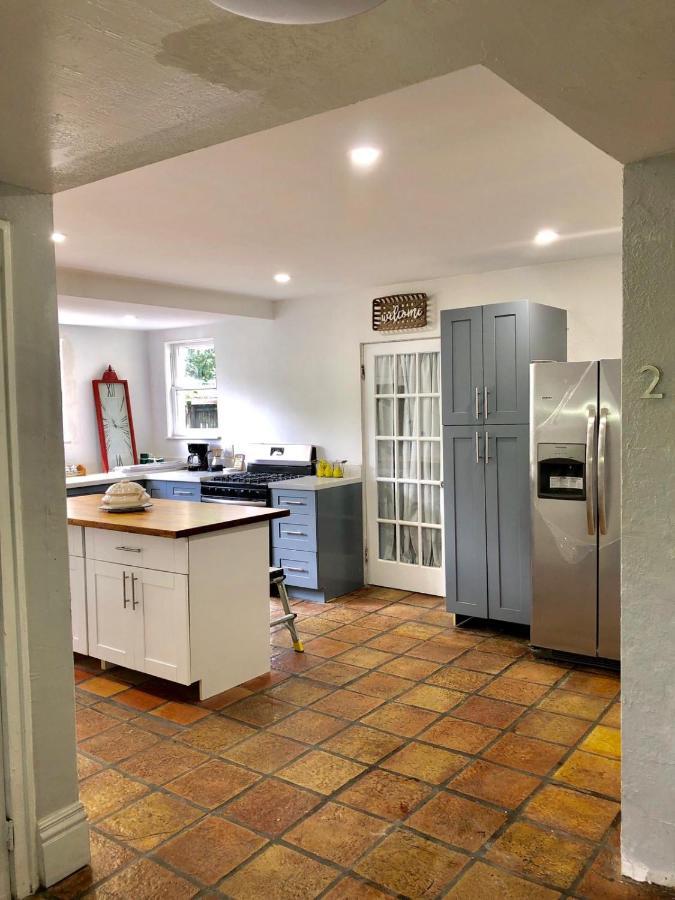 Sunny And Charming Suite Next To Mia Маями Екстериор снимка